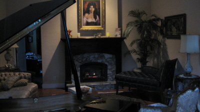 parlor grand piano - lodging Yosemite National Park